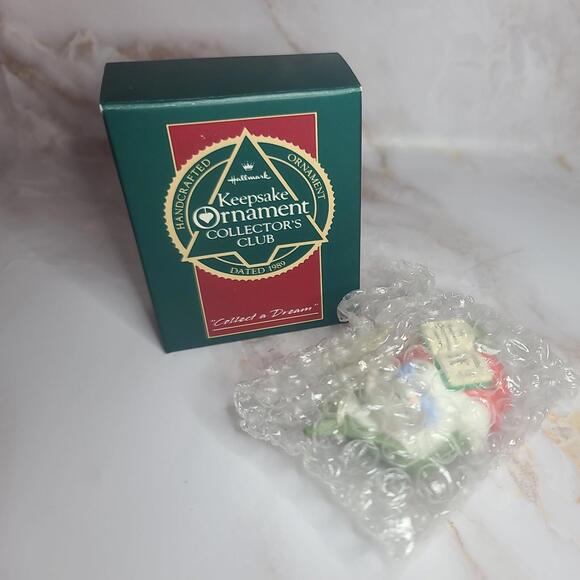Hallmark Exclusive 1989 "Collect a Dream" Mouse Christmas Tree Ornament In Box - Picture 3 of 10